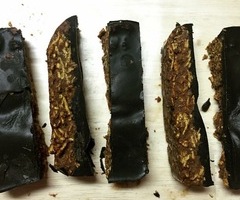 Paleo Chocolate Crunchy Bar